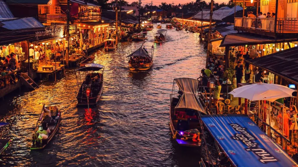 Floating Markets near Bangkok, Thailand
