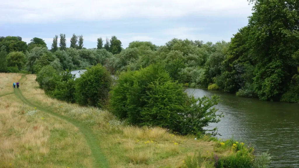 n/a Thames Path, London, Oxfordshire, Berkshire, Buckinghamshire, Gloucestershire, Hampshire, Wiltshire, England